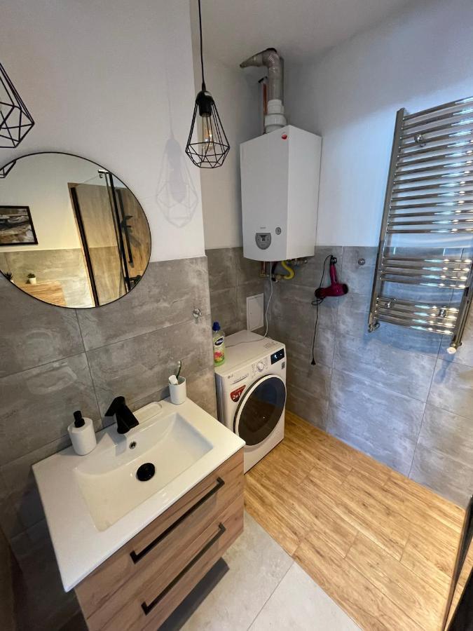 Fly Adventures- Dom Wedkarza Apartment Lesna Luaran gambar